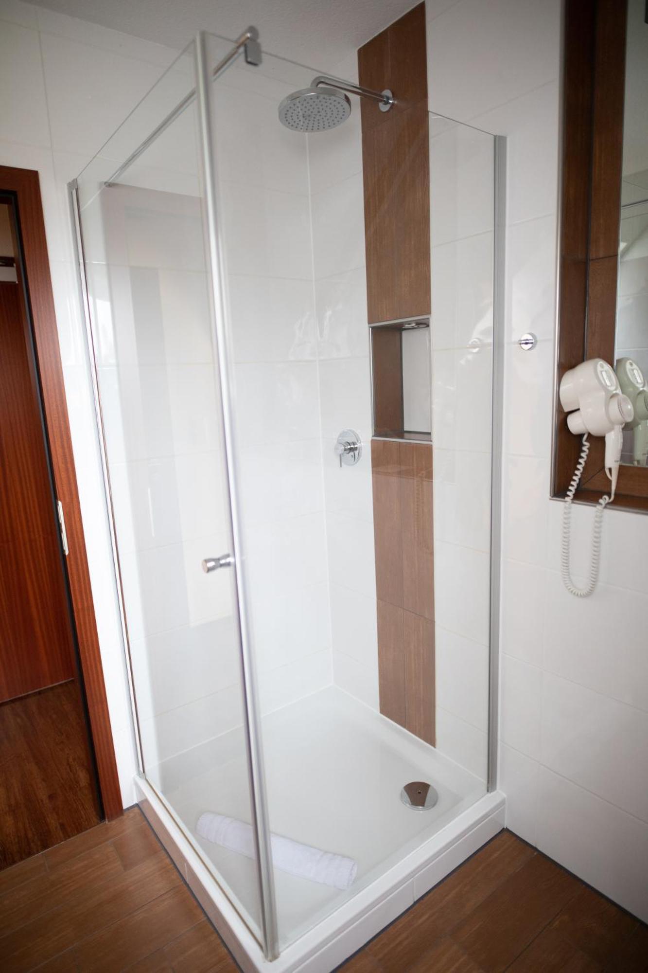 Vier Jahreszeiten Rooms Husum  外观 照片